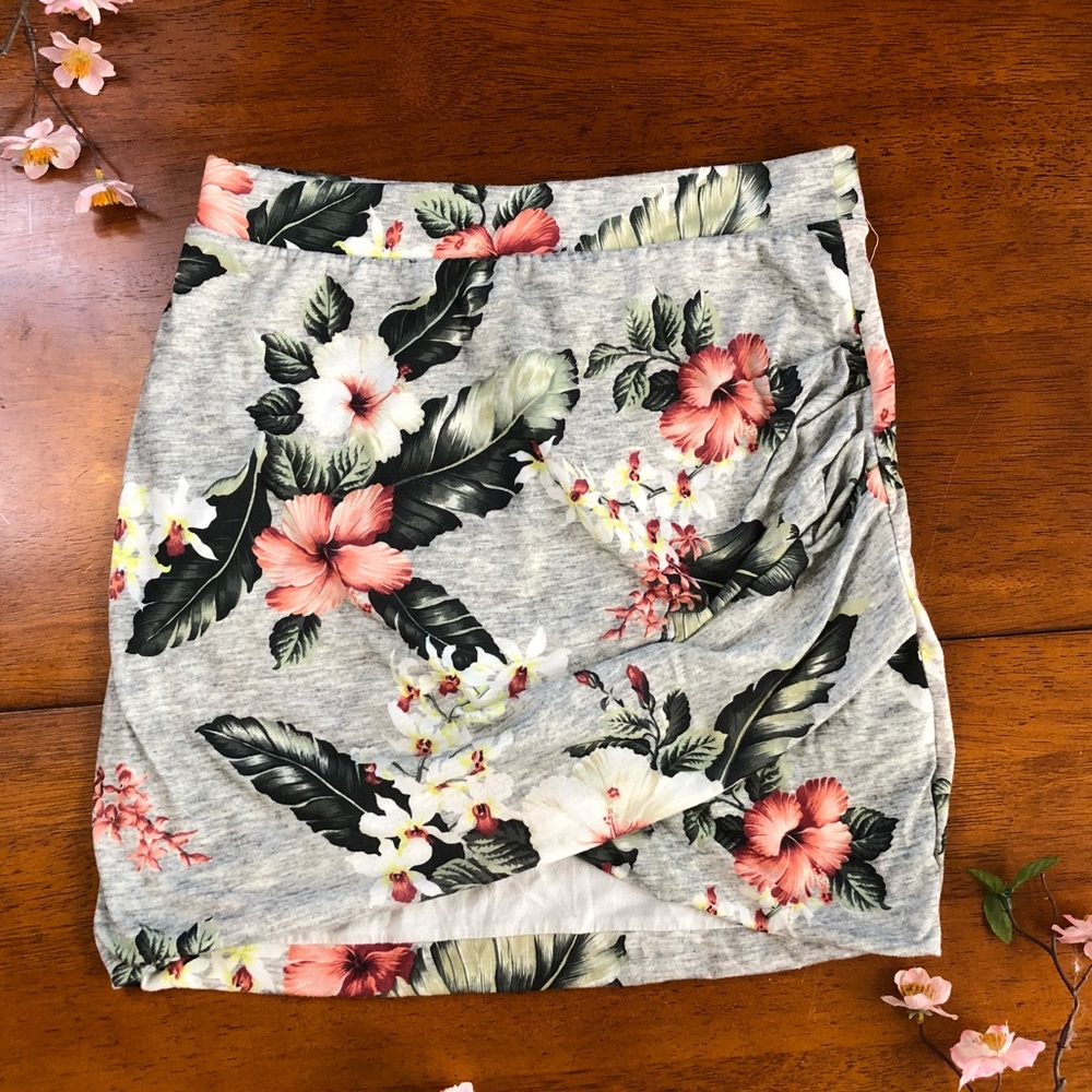 Zara Trafaluc Tropical Skirt | Medium